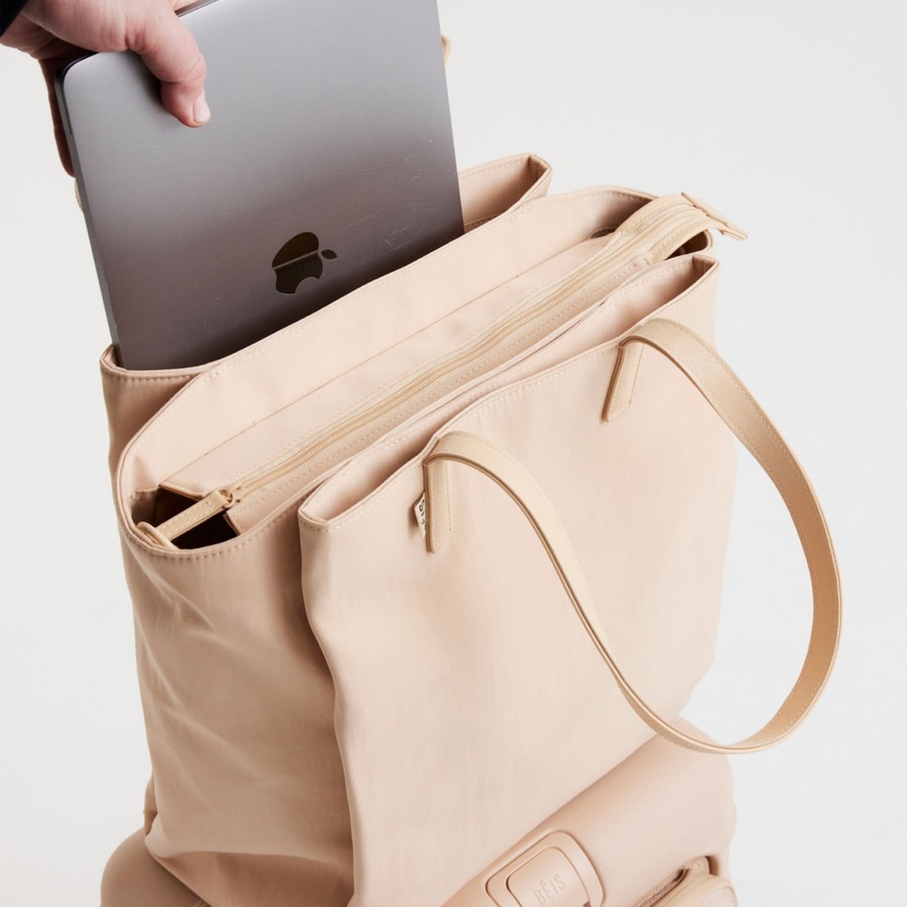 SOLD - Beis- the commuter tote in beige